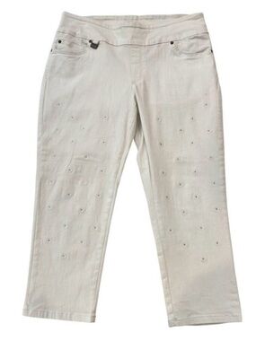 Lisette L. Stunning white crop jeans embroidered daisy discrete crystal plus 16